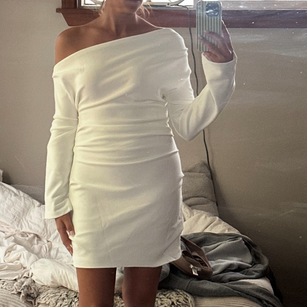 Chic One-Shoulder White Dress